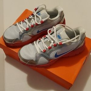 New in Box: NIKE Endurance Trainer